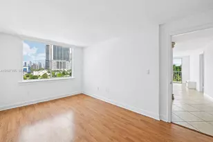 1740 NW N River Dr, Miami, FL 33125 - Photo 11