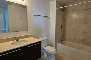 1900 N Bayshore Dr, Miami, FL 33132 - Photo 9