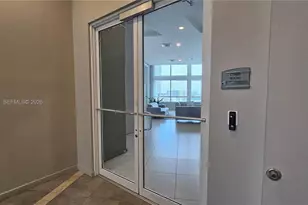 1900 N Bayshore Dr, Miami, FL 33132 - Photo 23