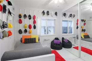 1663 NE 176th St, North Miami Beach, FL 33162 - Photo 17