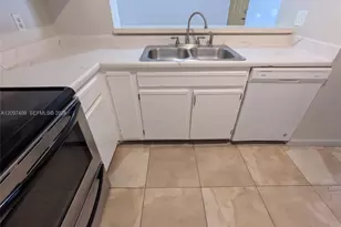 1265 SW 46th Ave, Pompano Beach, FL 33069 - Photo 5