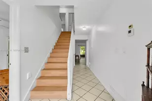 18958 Bob-O-Link Dr, Hialeah, FL 33015 - Photo 7