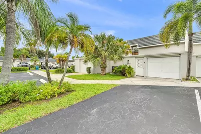 18958 Bobolink Dr, Hialeah, FL 33015 - Photo 1