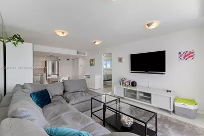 345 Ocean Dr #1012, Miami Beach, FL 33139 - Photo 5