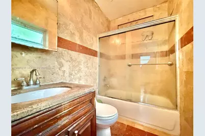 2141 NE 124th St, North Miami, FL 33181 - Photo 17