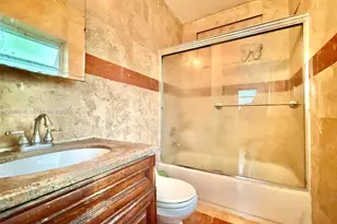 2141 NE 124th St, North Miami, FL 33181 - Photo 17