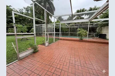 2141 NE 124th St, North Miami, FL 33181 - Photo 19