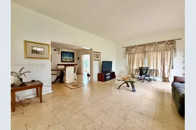 2141 NE 124th St, North Miami, FL 33181 - Photo 11