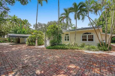 13470 SW 67th Ave, Pinecrest, FL 33156 - Photo 3