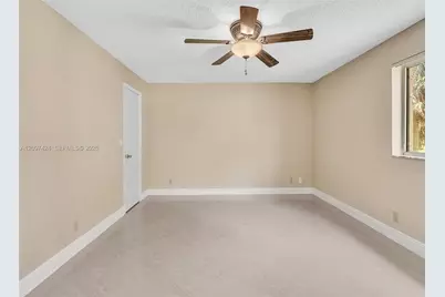 3370 N Pinewalk Dr N #1222, Margate, FL 33063 - Photo 9