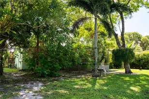 1010 NW 93rd Terrace, Pembroke Pines, FL 33024 - Photo 15