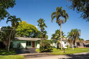 1010 NW 93rd Terrace, Pembroke Pines, FL 33024 - Photo 1