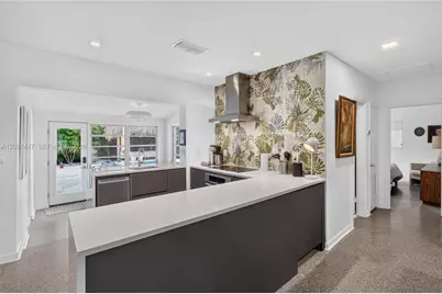 401 NW 28th Ct, Wilton Manors, FL 33311 - Photo 9