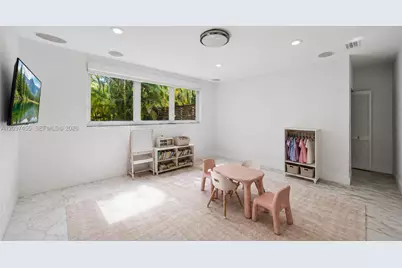530 Sabal Palm Rd, Miami, FL 33137 - Photo 39