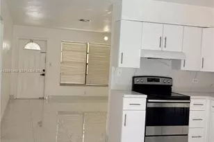 1009 NE 2nd St, Hallandale Beach, FL 33009 - Photo 5