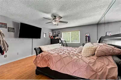 5361 Lancelot Ln, Davie, FL 33331 - Photo 11