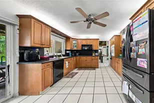 5361 Lancelot Ln, Davie, FL 33331 - Photo 15