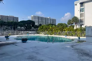 1750 NE 115th St, Miami, FL 33181 - Photo 13