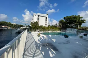 1750 NE 115th St, Miami, FL 33181 - Photo 15