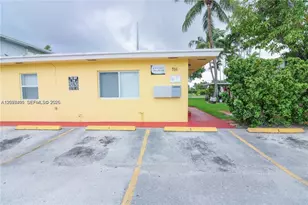 716 NE 8th St, Hallandale Beach, FL 33009 - Photo 1