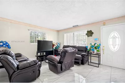 940 NW 135th St, North Miami, FL 33168 - Photo 13
