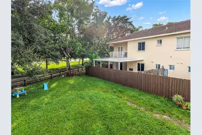 7230 NW 174 Ter #104, Hialeah, FL 33015 - Photo 27