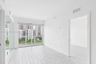 321 NE 26th St, Miami, FL 33137 - Photo 17