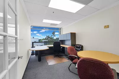 2691 E Oakland Park Blvd, Fort Lauderdale, FL 33306 - Photo 11