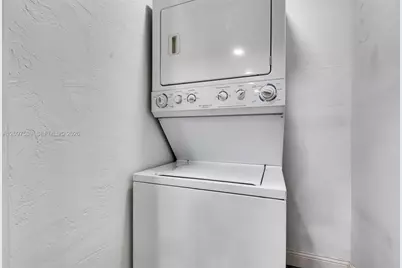17001 NE 20th Ave #4, North Miami Beach, FL 33162 - Photo 11