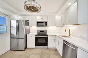 2200 NE 33rd Ave, Fort Lauderdale, FL 33305 - Photo 5