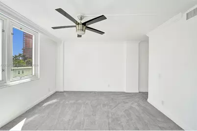 2200 NE 33rd Ave #3D, Fort Lauderdale, FL 33305 - Photo 25