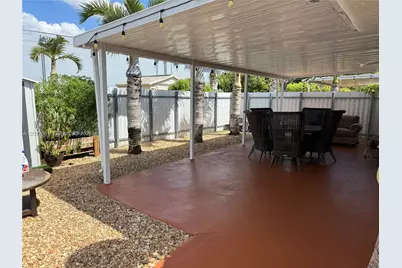 1563 W 81st St #1563, Hialeah, FL 33014 - Photo 13