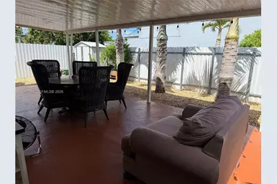 1563 W 81st St #1563, Hialeah, FL 33014 - Photo 15