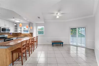 955 NW 82nd Ave #213-C, Miami, FL 33126 - Photo 15