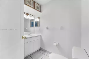 955 NW 82nd Ave, Miami, FL 33126 - Photo 21
