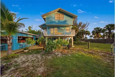 51 Vip Island, Grant-Valkaria, FL 32949 - Photo 1