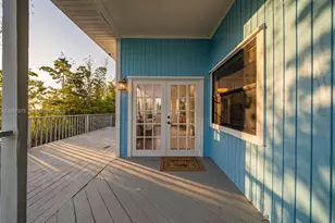 51 Vip Is, Grant-Valkaria, FL 32949 - Photo 11