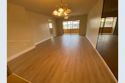 7401 NW 85th St #202, Tamarac, FL 33321 - Photo 5