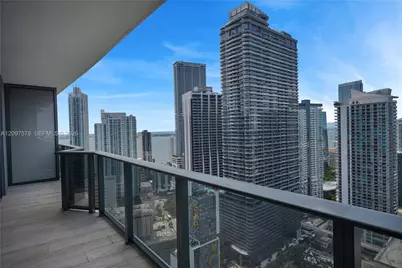 55 SW 9th St #3504, Miami, FL 33130 - Photo 17