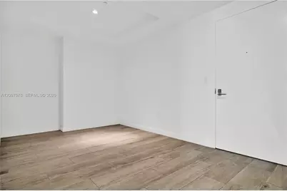 55 SW 9th St #3504, Miami, FL 33130 - Photo 5