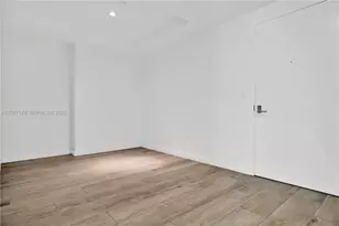 55 SW 9th St, Miami, FL 33130 - Photo 5