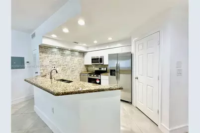 2550 SW 18th Ter #1802, Fort Lauderdale, FL 33315 - Photo 3