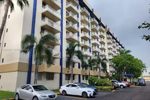 4550 NW 9th St, Miami, FL 33126 - Photo 1