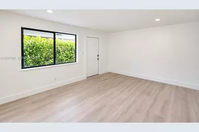 1949 Riverside Dr #2, Fort Lauderdale, FL 33312 - Photo 3