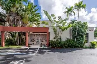 6405 NW 36th St, Virginia Gardens, FL 33166 - Photo 11