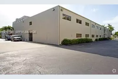 6405 NW 36th St, Virginia Gardens, FL 33166 - Photo 13