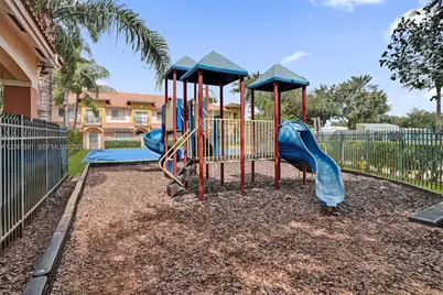 1210 Santa Catalina Ln, North Lauderdale, FL 33068 - Photo 27