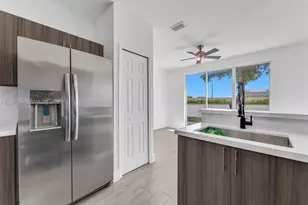 3907 SW 155th Ave, Miramar, FL 33027 - Photo 15