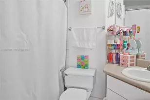 701 Brickell Key Blvd, Miami, FL 33131 - Photo 11