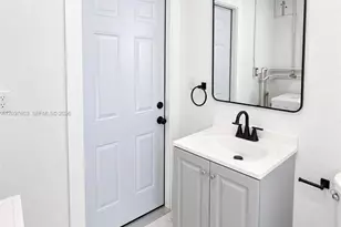1735 New Hampshire Ave NE, Saint Petersburg, FL 33703 - Photo 13